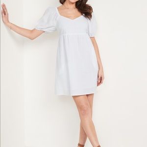 Old navy puff sleeve dress